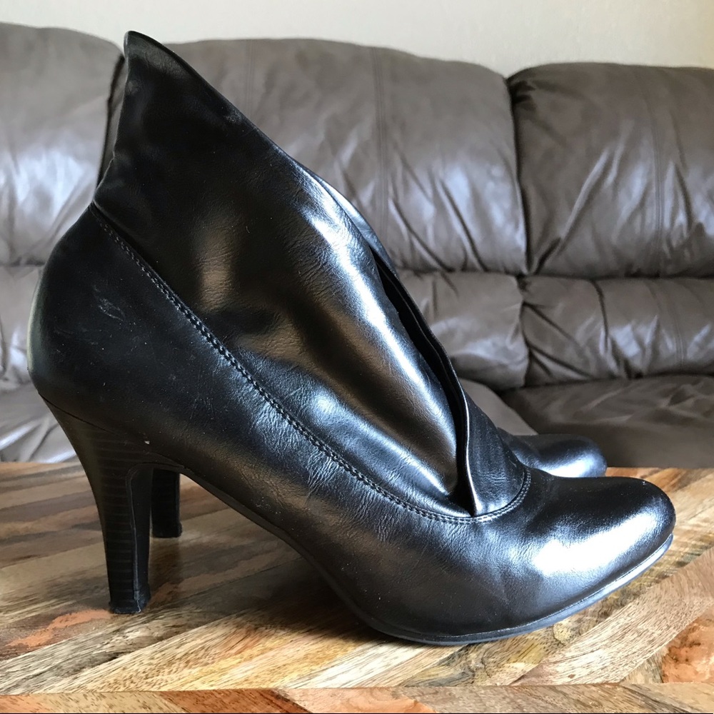 Rialto, black ankle boots